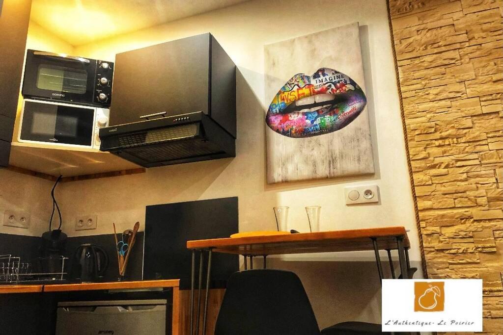 L'Authentique - Le Poirier Apartamento Orléans Exterior foto