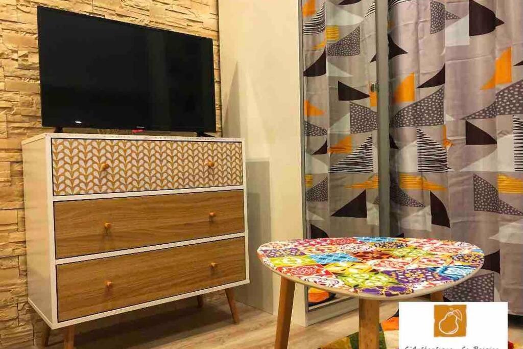 L'Authentique - Le Poirier Apartamento Orléans Exterior foto