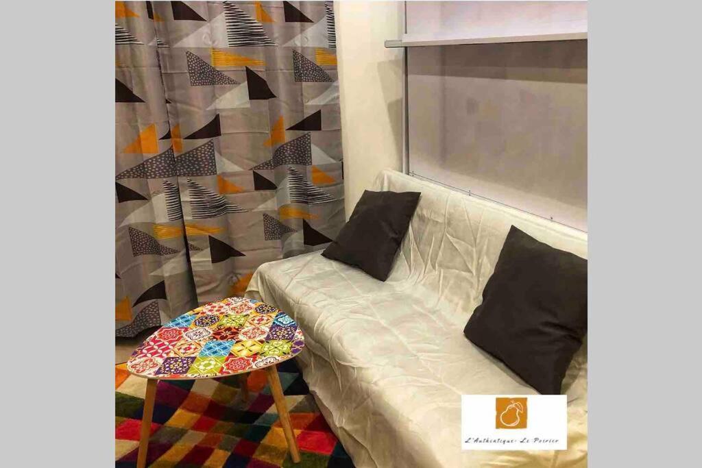 L'Authentique - Le Poirier Apartamento Orléans Exterior foto